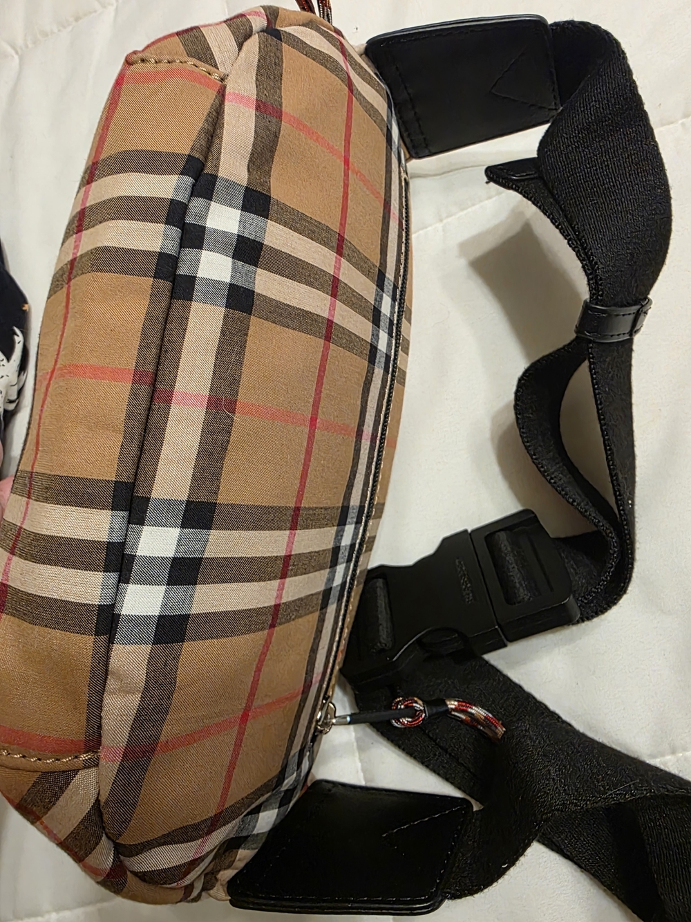 VIP Only Bought From Italy Never Been Used.Burberry Beige Nova Check Belt Bag - Picture 10 of 13